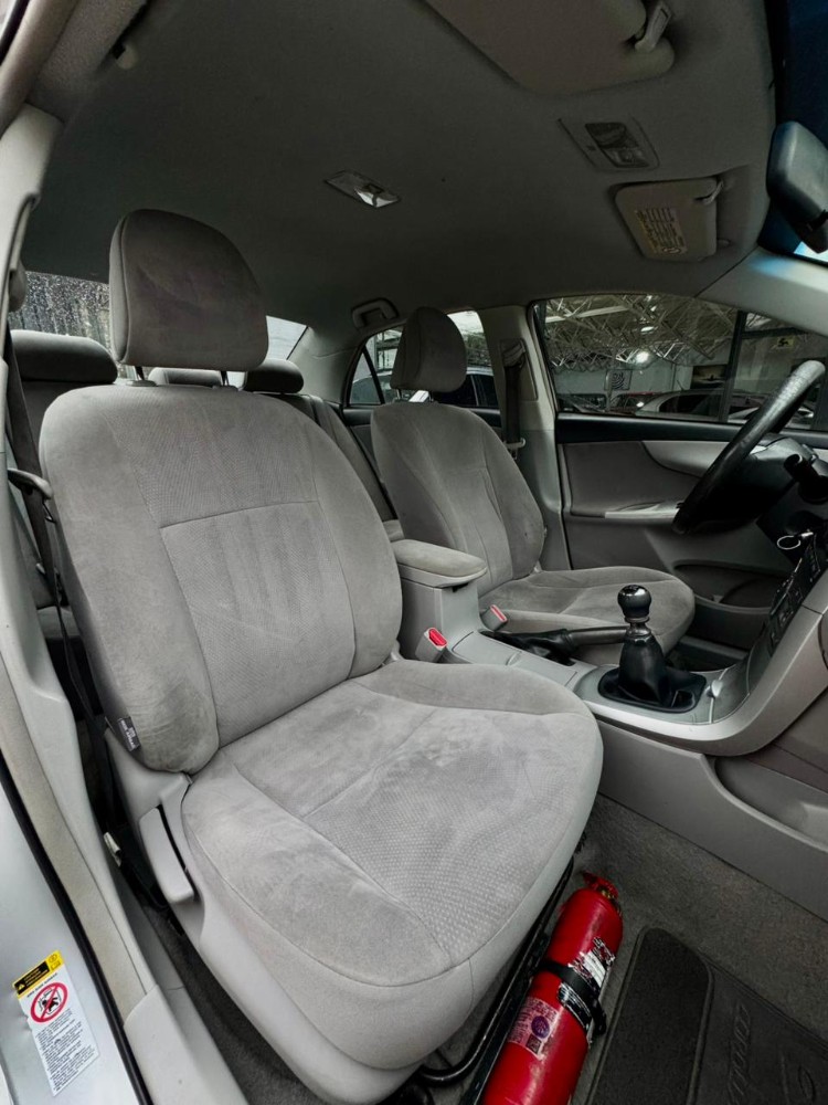 Toyota Corolla XEI — foto 16